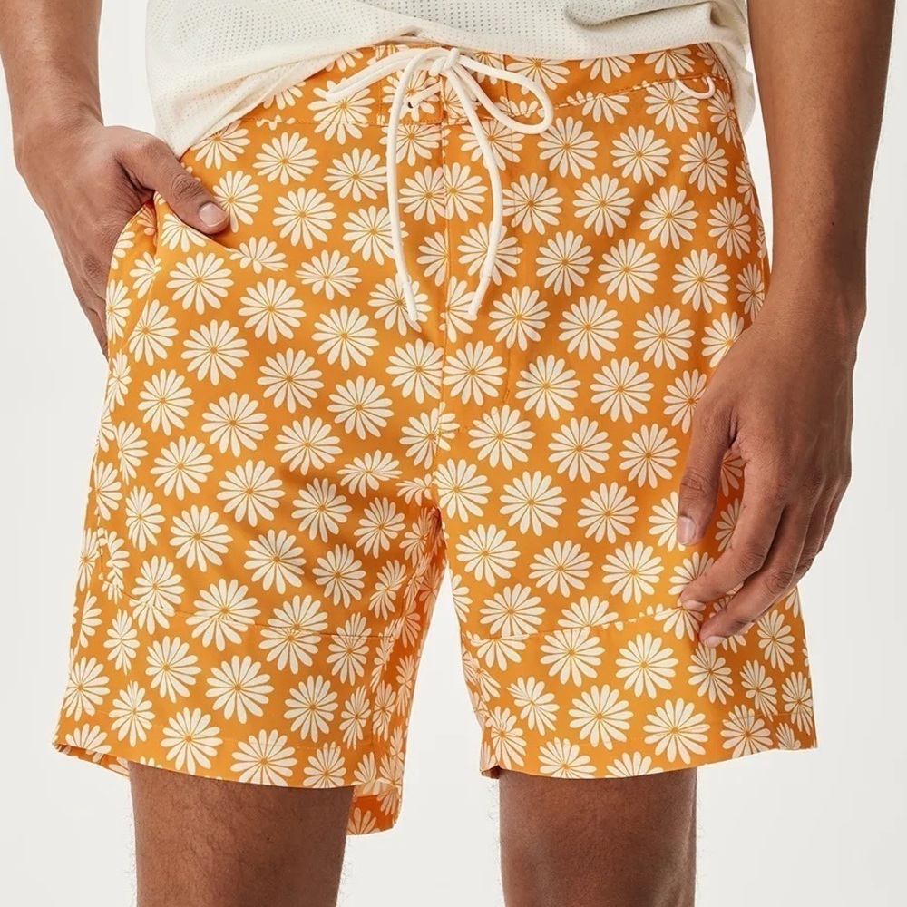 Outdoor Voices SolarCool 6" Beach Boardshort Apricot Floral Daisy Swim Active S